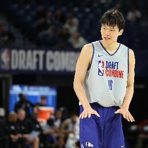 🙁下滑5名！知名网站模拟选秀：杨瀚森第40顺位被奇才选中