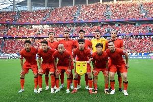李玮锋谈国足压力：输球被骂很正常，国足吃海参被骂因为没有成绩